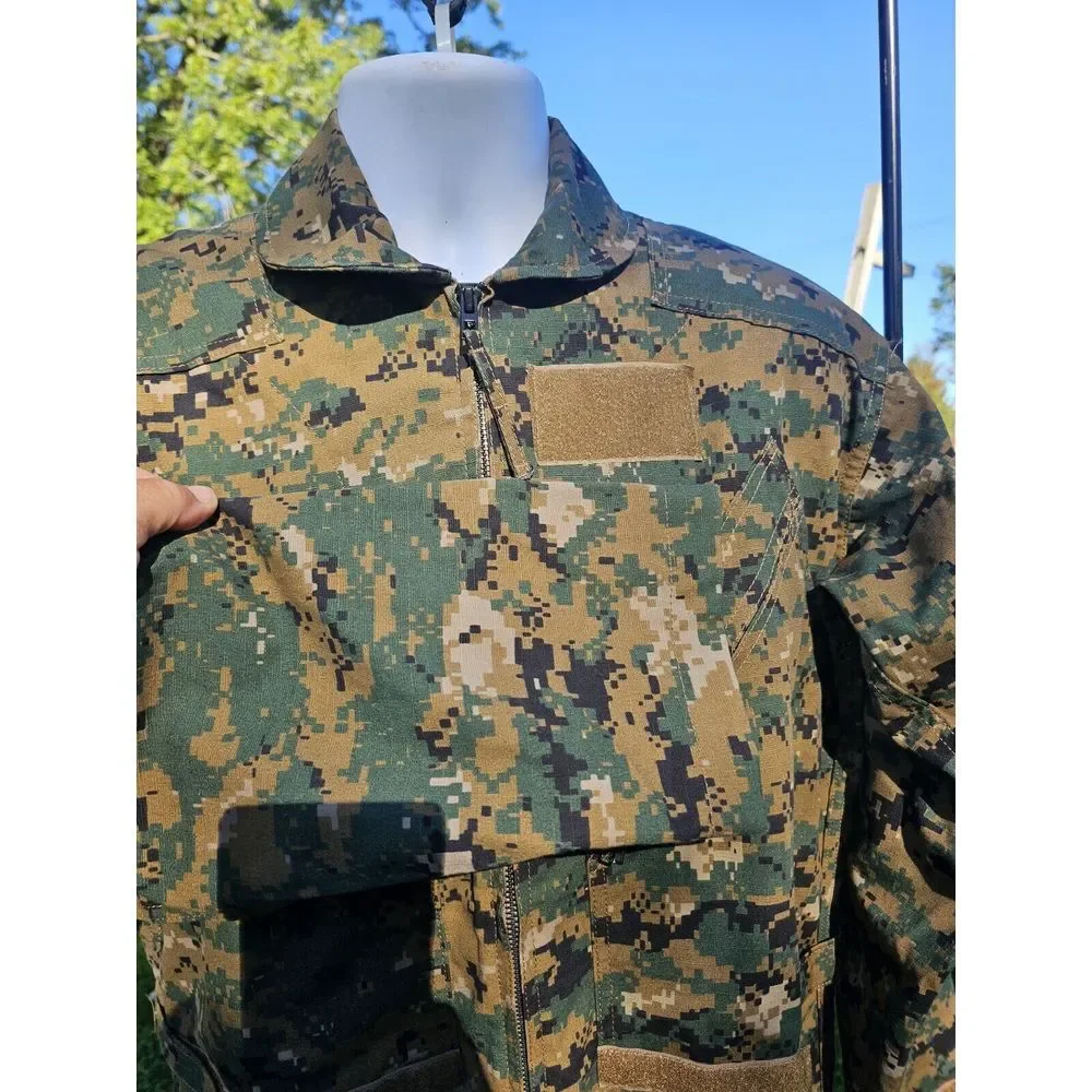 USMC Woodland Digital Camouflage Coveralls Flyers S.O.C. Sz M 28/P Regular‎